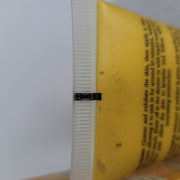 APTO Skincare Pomegranate Mask - Picture 6 of 10